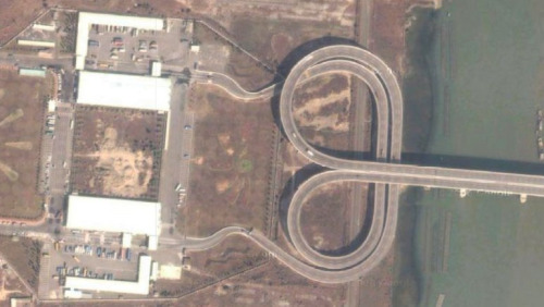 The border between Macau and China. Both countries drive on different sides of the road
