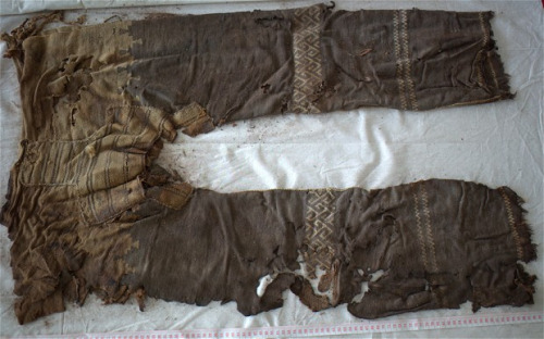 World&rsquo;s Oldest Trousers Found At Burial Site In ChinaA team of researchers in China have uncovered what is believed to be the oldest pair of trousers in the world.The wool trousers, and other items of clothing, were discovered in the Yanghai tombs in the Tarim Basin and are thought to date back approximately 3,000 years, according to radiocarbon dating.The tombs, in western China, are an ancient burial ground.According to an article in the journal Quaternary International, fragments of woollen trousers were found in two tombs which date from between the 13th and the 10th century BC.The men who wore the trousers were estimated to be approximately 40 years old, and the design of the trousers indicates that they were horse riders. (Source)