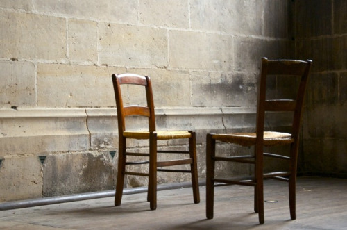 Sixpenceee Dare #6: One Man Chit ChatThis is a supernatural game where you’ll be talking to an unknown presence. People have said that they felt something strong that made them uncomfortable. [[MORE]]1. Go into a quiet room where you can be alone, and place two chairs facing each other. 2. Sit in one of the chairs, while leaving the other chair empty. 3. Turn off lights and make the room as dark as possible. 4. Start talking to the empty chair. You can talk about anything: personal problems, your dreams etc.5. After a while you find your voice trailing off. Then you realize6. Something is there and it’s listening. 