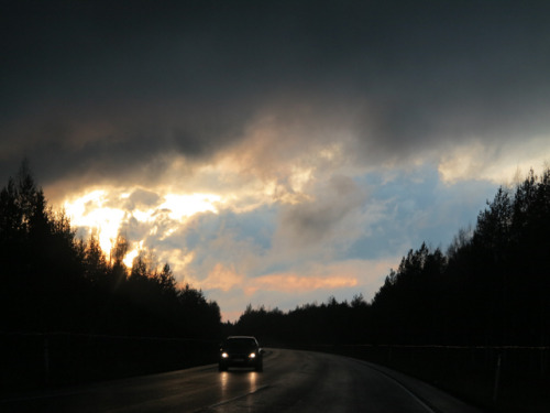 I Still Get Panic Attacksby reddit user -del2phiWhen I was 16, my family lived in the middle of nowhere in the desert outside Barstow, California. There wasn&rsquo;t much to do there, especially in the Summer when it was too hot to go outside, except in the early morning. But this one weekend, there was a small traveling circus/fair thing passing through.[[MORE]]My boyfriend at the time, Adam, took me to go see it. Actually, i took him, since I had a car and he didn&rsquo;t. It was mostly just a few bad magic tricks, some wilty cotton candy stands, and people dressed up in animal costumes (not like at disneyworld, with the cute costumes, these were super creepy, like dirty animal pelts sewn together to fit a person). Anyway, we went, laughed at how bad it was, then we grabbed some milkshakes and I drove Adam back to his place, just a few blocks blocks from my house.A few hours later, Adam texts me &ldquo;hey babe, what&rsquo;s up?&rdquo;Me: &ldquo;not much. Just going to read something.&rdquo;Adam: &ldquo;lol cool. What did you think of the guy dressed like Abraham Lincoln?&rdquo;Me: &ldquo;who?&rdquo;Adam: &ldquo;at the fair. There was a guy dressed like Abraham Lincoln. He was legit.&rdquo;Me &ldquo;lol, I didn&rsquo;t see him.&rdquo;Adam: &ldquo;too bad lol he was the dope.&rdquo;Me: &ldquo;aww, you should have pointed him out :(&rdquo;Adam: &ldquo;:( maybe next time.&rdquo;At that point, my mom came in and was talking to me about something. I think it was about how I needed to start planning on what I would do in college. After a while, I finally got her to leave and looked at my phone. A few texts from Adam:&ldquo;Babe, you there?&rdquo; &ldquo;What&rsquo;s up&rdquo; &ldquo;Sorry didn&rsquo;t mean to bother you :(&rdquo;I sent a reply: &ldquo;sorry, mom needed to talk to me. What are you up to?&rdquo;After a few minutes, Adam: &ldquo;hey! Me and some friends went out to the bunker. were having fun, you should come&rdquo;The bunker was an abandoned Air Force site way out in the desert. There were some tunnels and stuff and it was the go to place for parties that you didn&rsquo;t want your parents to know about. It was just pretty secluded and far away, and easy to hide or get away if parents or police came out, which was rare, but made it fun in a forbidden fruit kind of way. Adam and I had been there before for small, tame parties with friends before, so this invite wasn&rsquo;t too unusual.So I thought about it for a bit, and realized I didn&rsquo;t really want to read or plan for college, so I texted him back that I would be there in 20 minutes. I told my mom I was going to Adam&rsquo;s place (yeah, I stretched the truth. Nobody ever admitted to going to the bunker), and got into my car.I was driving toward the highway when I passed the block Adam lived on. Out of the corner of my eye, I saw someone waving, and glanced over. I kept driving for a few seconds while my brain processed. Then I hit the brakes. I leaned out the window and looked back. Adam was walking toward my car. I stared at him until he got to the driver door.Adam: &ldquo;I thought you were staying home today. Anyway, I&rsquo;m glad you came by, I was just heading over to your place. I can&rsquo;t find my phone, and I was wondering if I might have left it in your car.&rdquo;